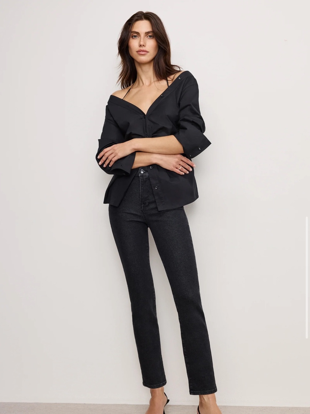 Good American Good Legs Black Straight Jeans